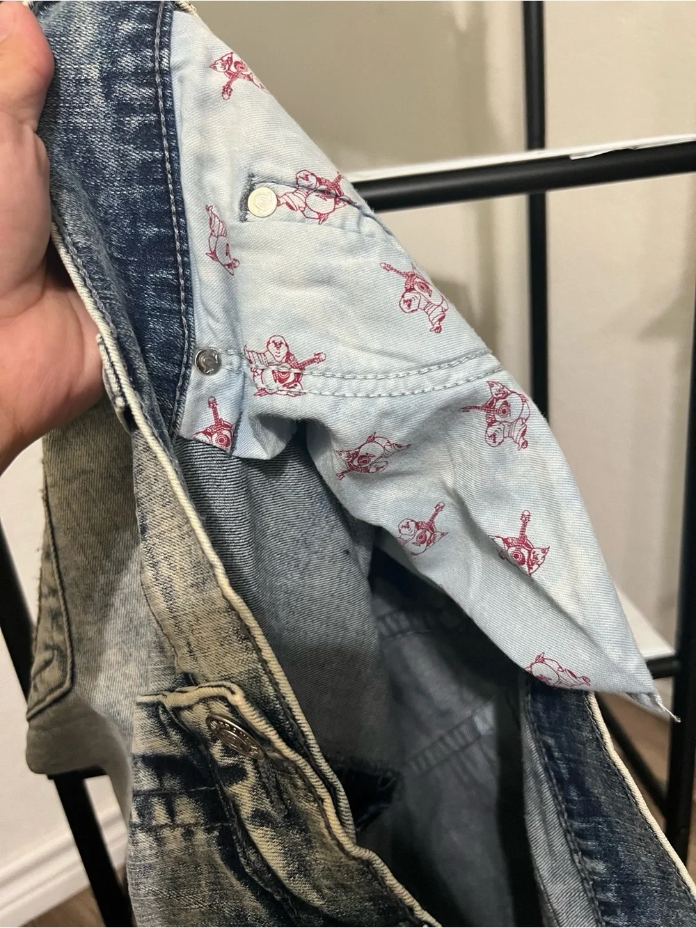 NWT True Religion Ricky Raw Hem Shorts - Men's Light Wash Denim Shorts